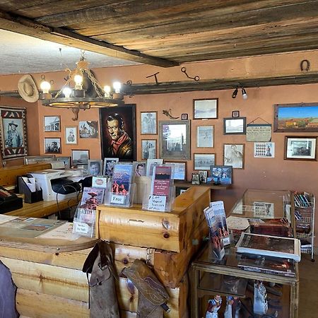 Mexican Hat Lodge Экстерьер фото