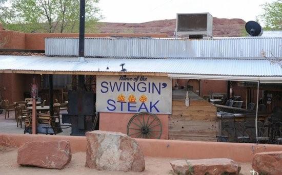 Mexican Hat Lodge Экстерьер фото