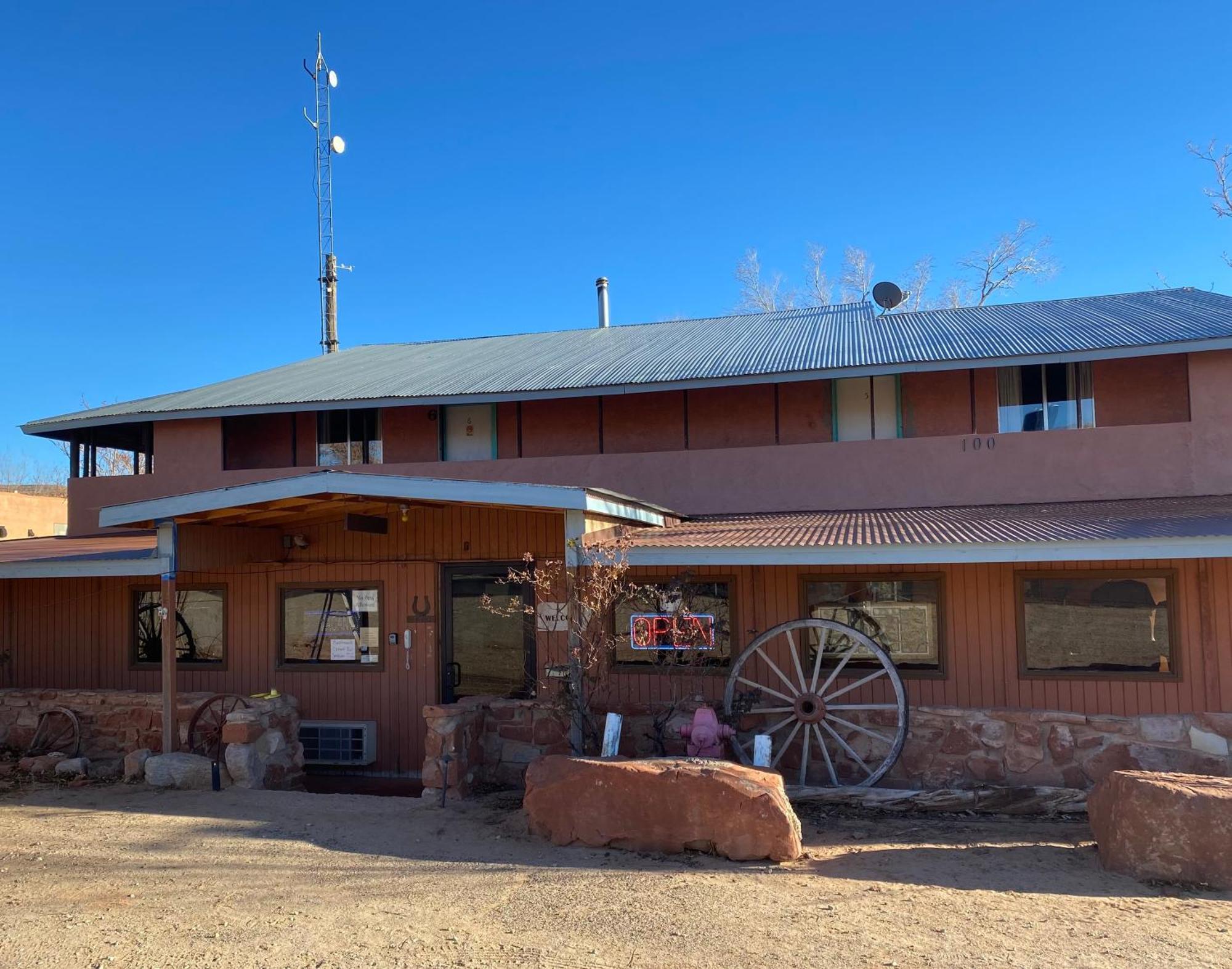 Mexican Hat Lodge Экстерьер фото