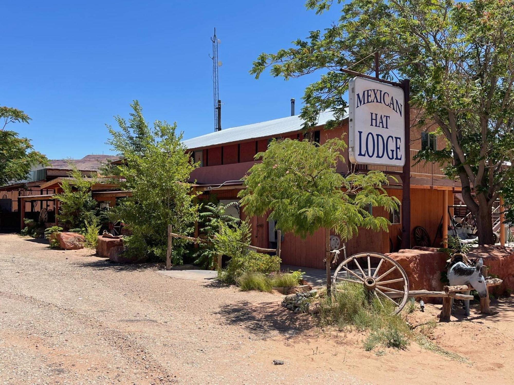 Mexican Hat Lodge Экстерьер фото