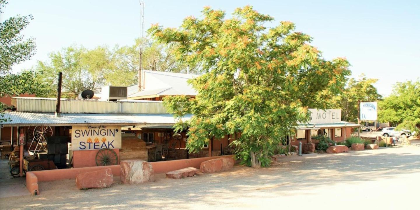 Mexican Hat Lodge Экстерьер фото